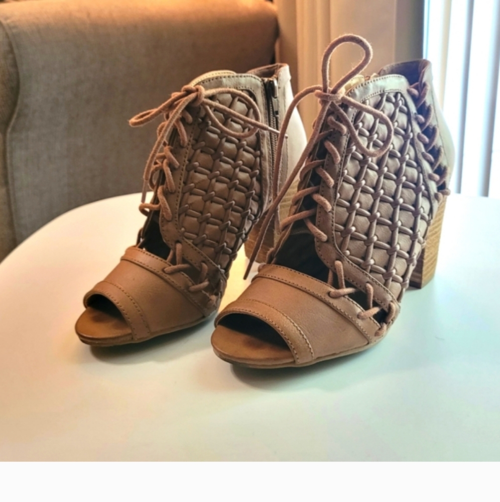 Not Rated Light Brown Sandals Block Heels Size 6.5